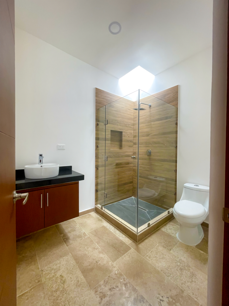 WC Planta Alta